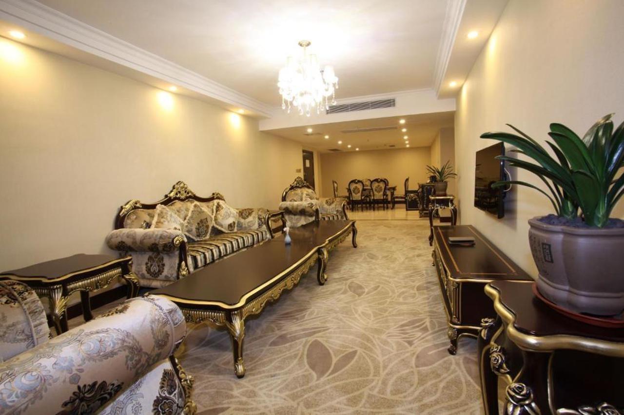 Guangzhou Jin Wan Li Business Hotel Esterno foto
