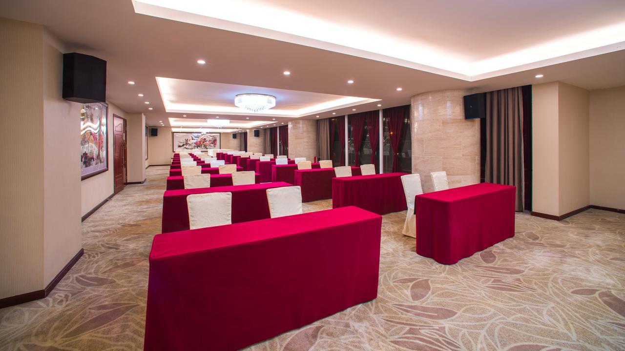 Guangzhou Jin Wan Li Business Hotel Esterno foto
